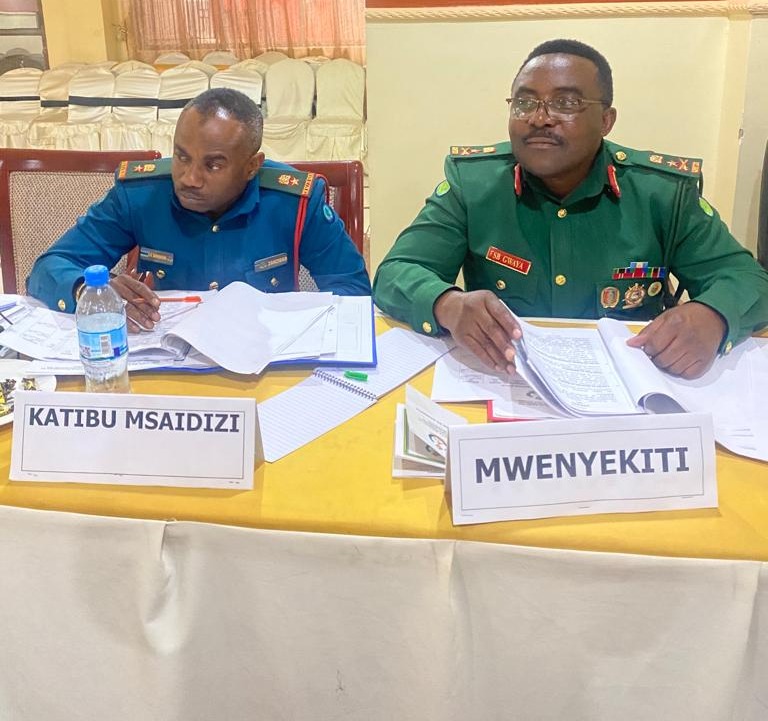 Mwenyekiti na katibu wa BAMMATA wakiendesha kikao cha kamati tendaji