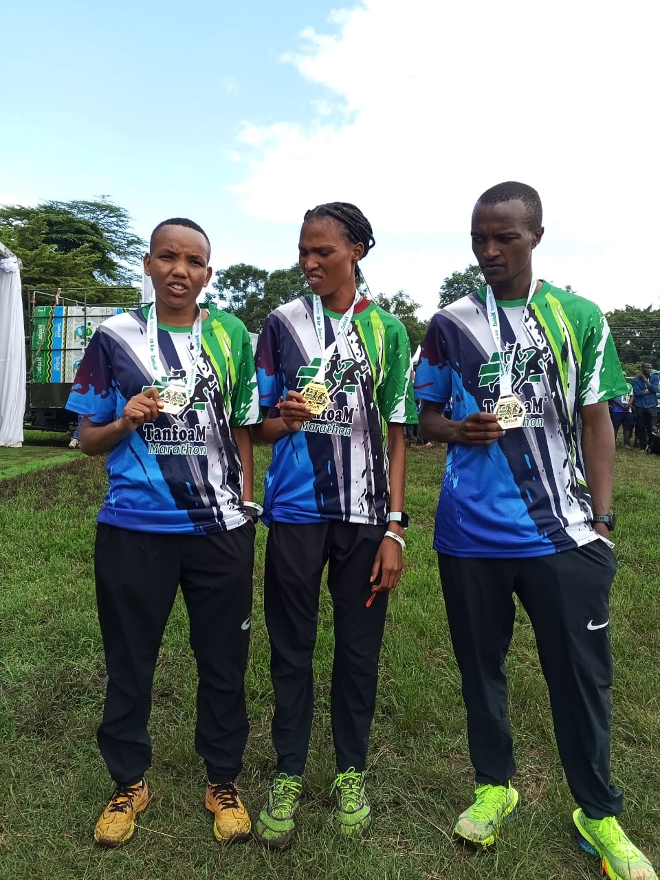 Wanariadha wa JWTZ pichani (Kutoka kushoto) Sgt Sisilia Ginoka, Pte Agness Protus & Pte Inyasi Sulle